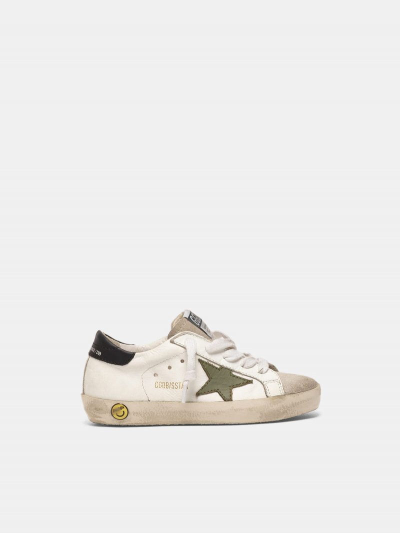Super-Star sneakers with an army green star and black heel tab