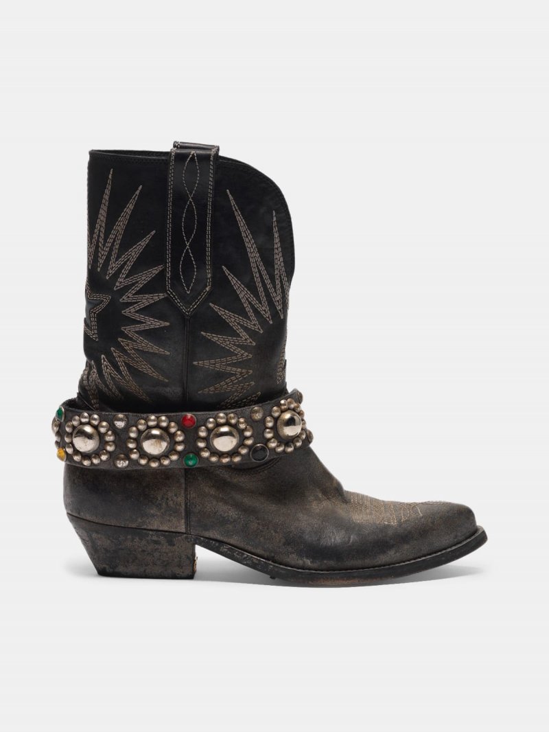Low Wish Star boots in leather with studded strap
