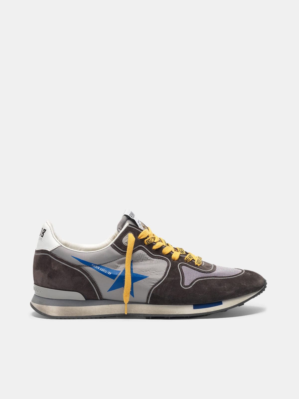Running sneakers in suede with nylon and mesh insert